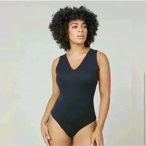 Spanx Suit Yourself V-Neck Tank Bodysuit, Size XL - Picture 4 of 13